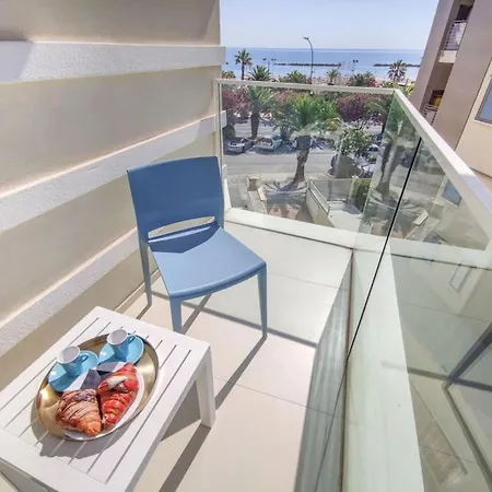 Luxury Suite Fronte Mare Con Servizio Spiaggia