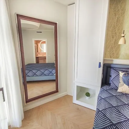 Lovely Fronte Mare Con Servizio Апартаменты *