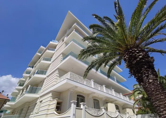 公寓 Lovely Fronte Mare Con Servizio *