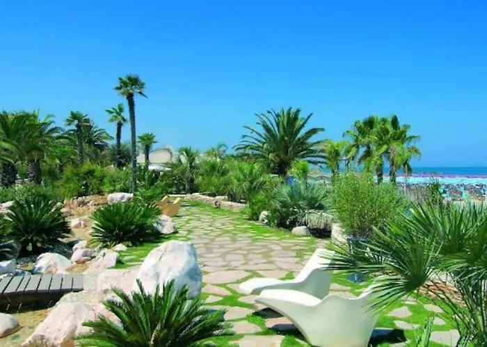 Lovely Fronte Mare Con Servizio 圣贝内代托-德尔特龙托